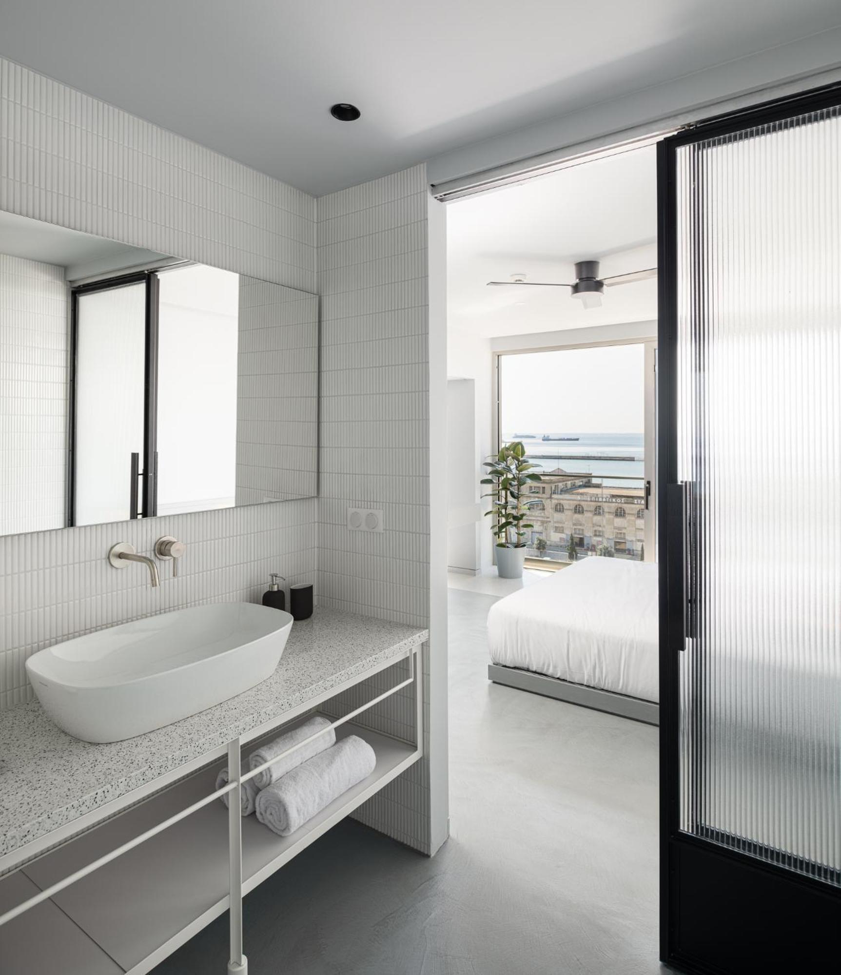 Nero Luxury Suites By Zennova Салоники Экстерьер фото